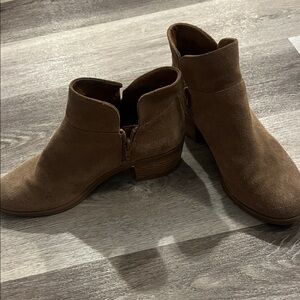 Crown Vintage Brown Suede Ankle Boots